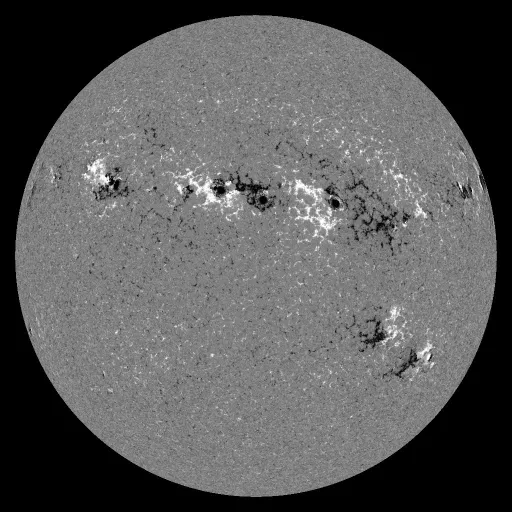 Solar Magnetic Fields