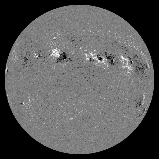 Solar Magnetic Fields