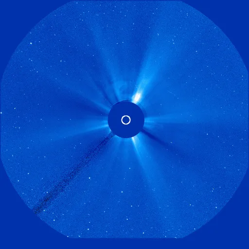 Дальняя корона Солнца