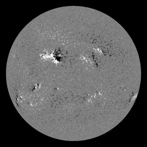 Solar Magnetic Fields