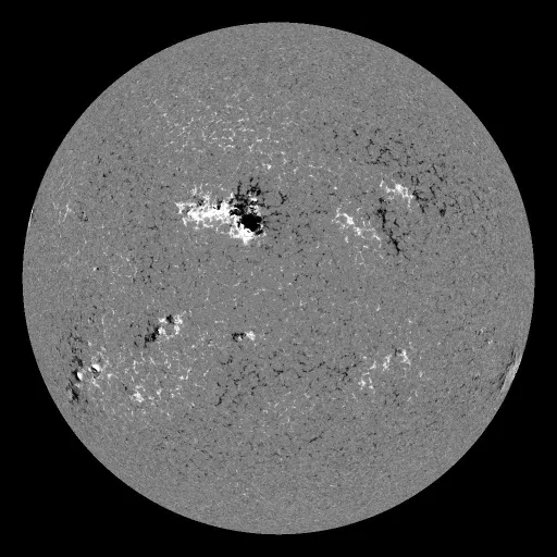 Solar Magnetic Fields