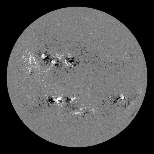 Solar Magnetic Fields