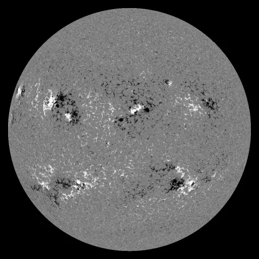Solar Magnetic Fields