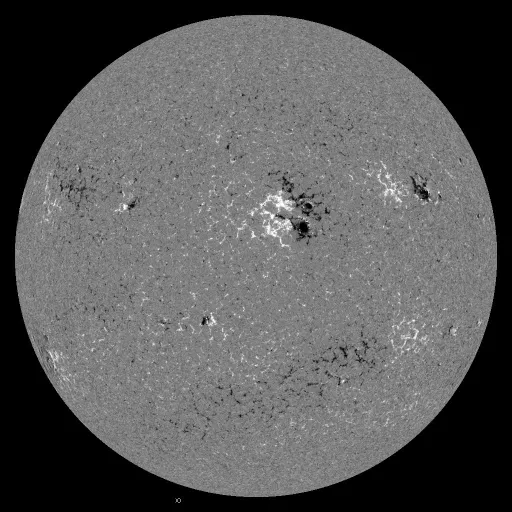 Solar Magnetic Fields