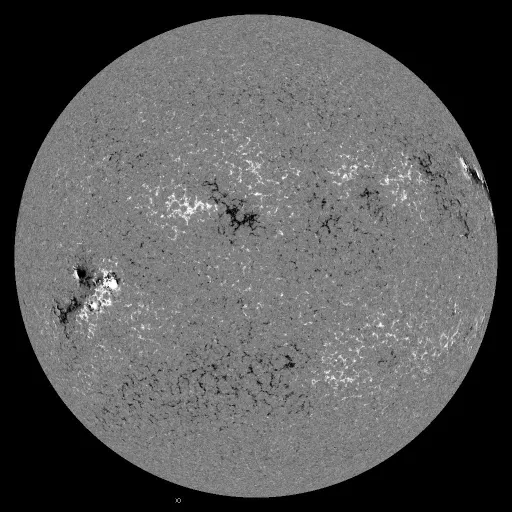 Solar Magnetic Fields