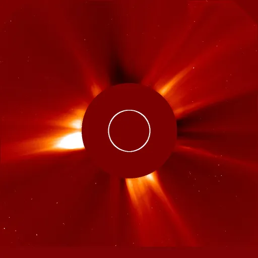 Ближняя корона Солнца