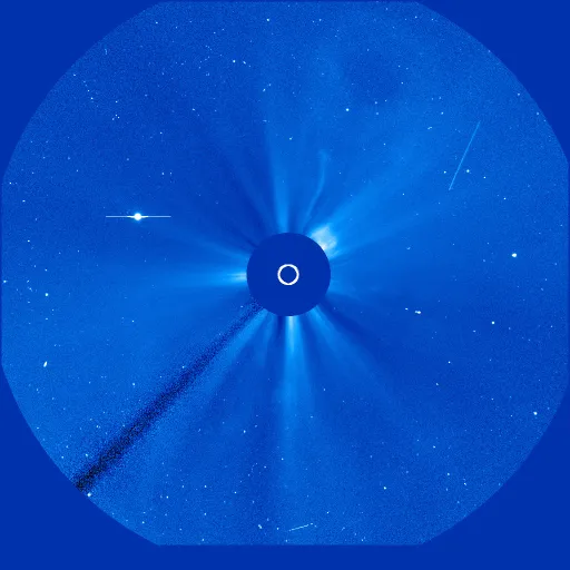 Дальняя корона Солнца