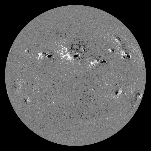 Solar Magnetic Fields