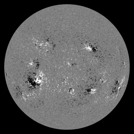 Solar Magnetic Fields