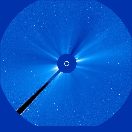 Дальняя корона Солнца