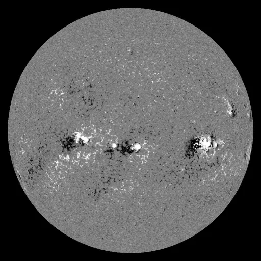 Solar Magnetic Fields