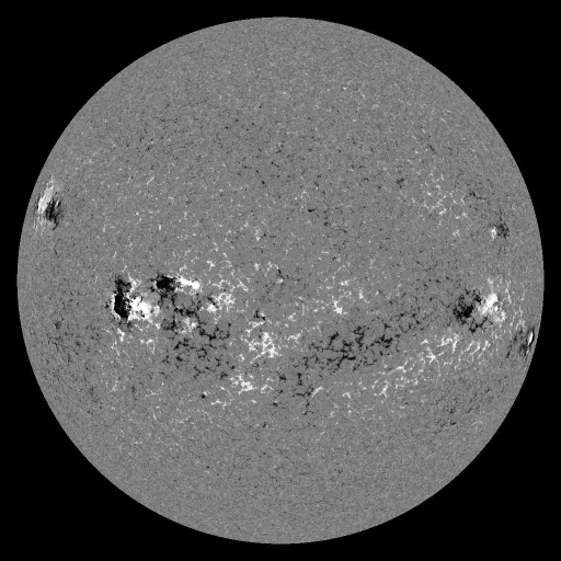 Solar Magnetic Fields