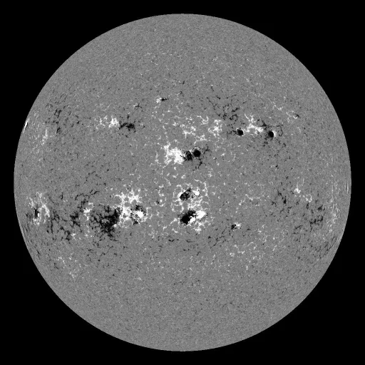 Solar Magnetic Fields