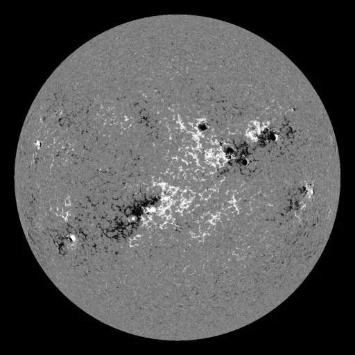 Solar Magnetic Fields