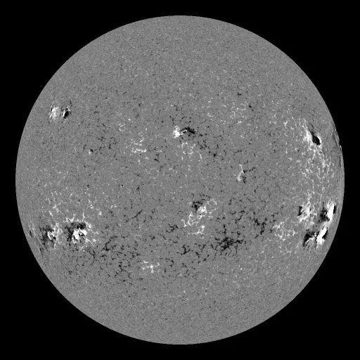 Solar Magnetic Fields