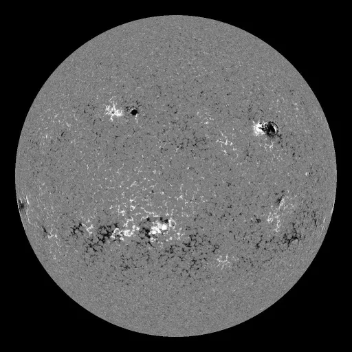 Solar Magnetic Fields