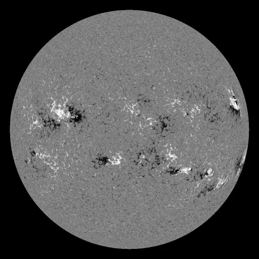 Solar Magnetic Fields