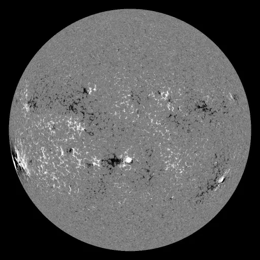 Solar Magnetic Fields