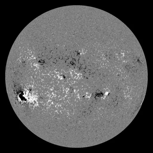 Solar Magnetic Fields