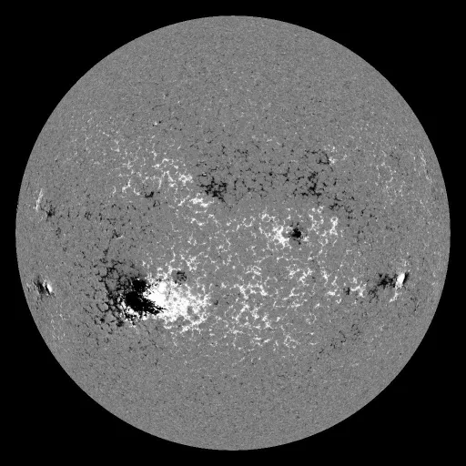 Solar Magnetic Fields