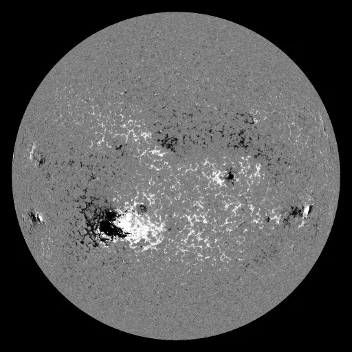 Solar Magnetic Fields