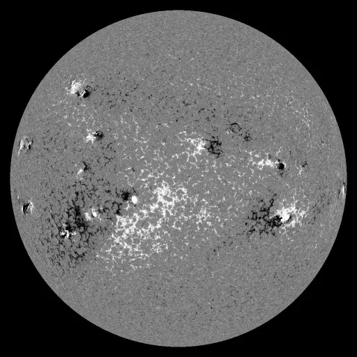 Solar Magnetic Fields