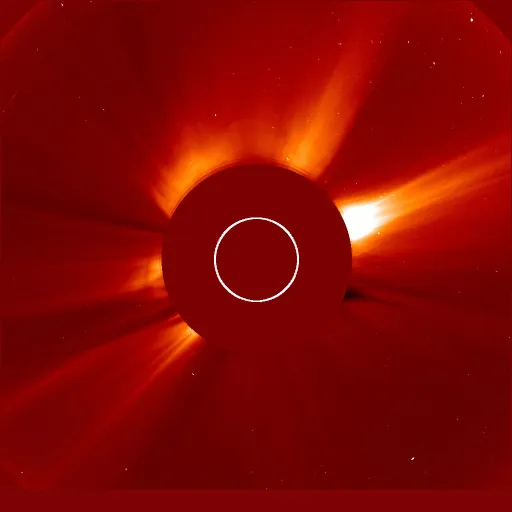 Ближняя корона Солнца