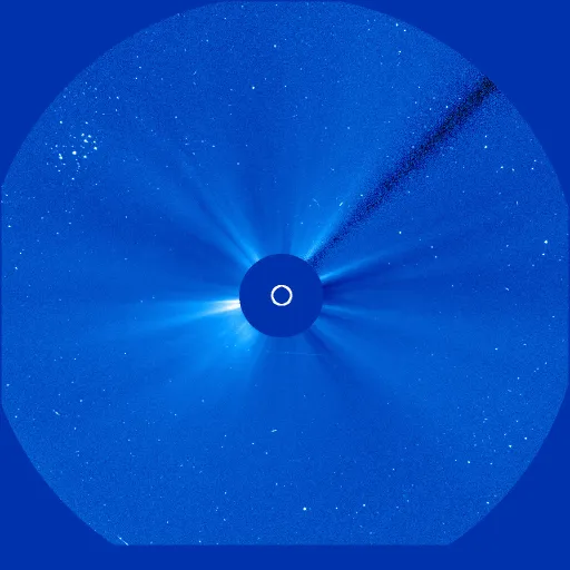 Дальняя корона Солнца
