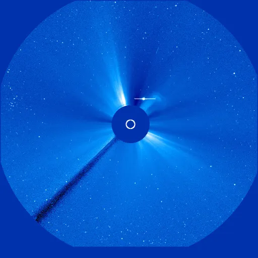 Дальняя корона Солнца