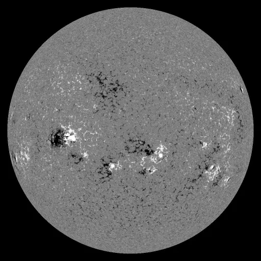 Solar Magnetic Fields