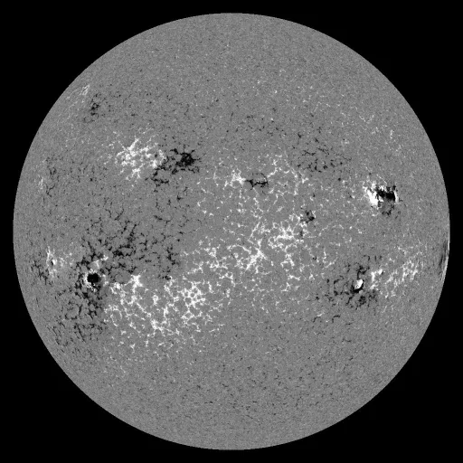 Solar Magnetic Fields