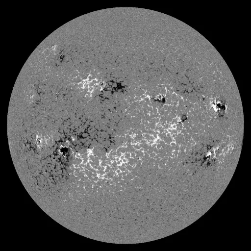 Solar Magnetic Fields