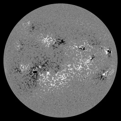 Solar Magnetic Fields