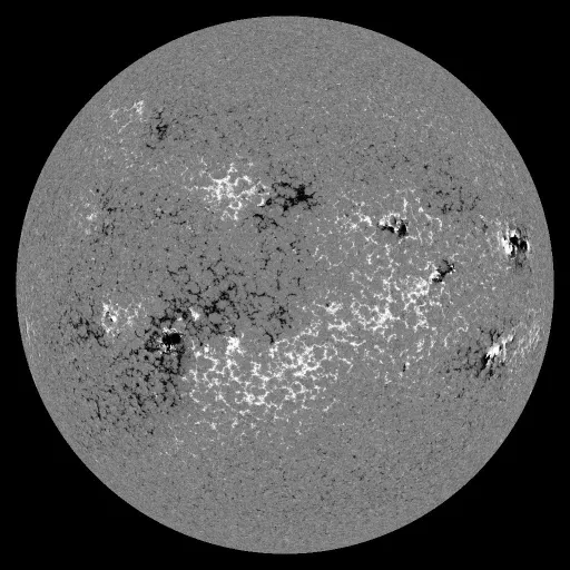 Solar Magnetic Fields