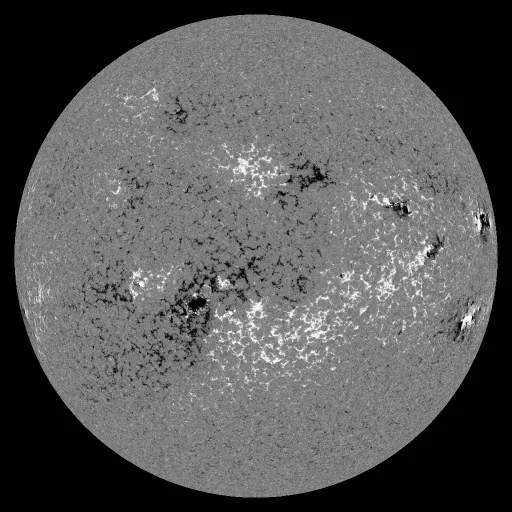 Solar Magnetic Fields