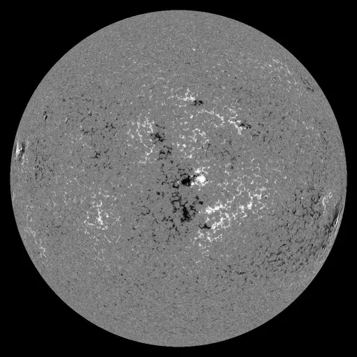 Solar Magnetic Fields