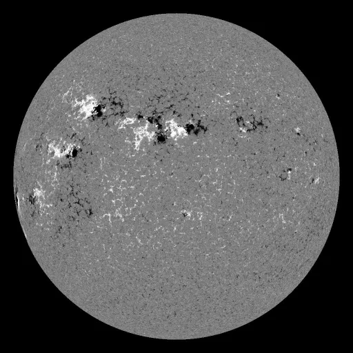 Solar Magnetic Fields