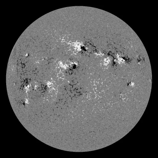 Solar Magnetic Fields