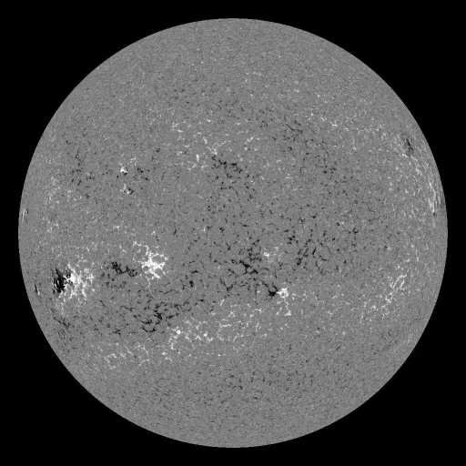 Solar Magnetic Fields