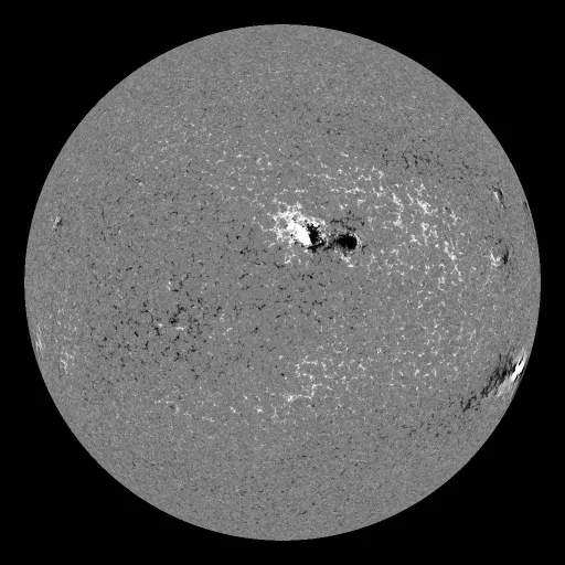 Solar Magnetic Fields
