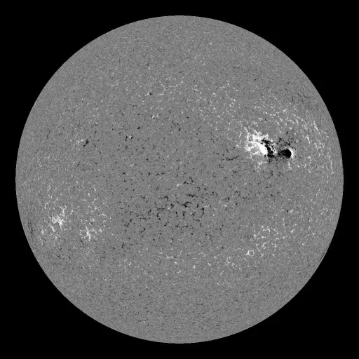 Solar Magnetic Fields