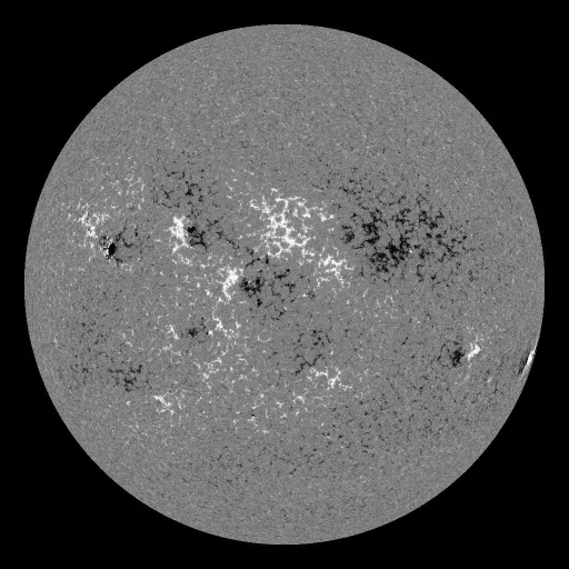 Solar Magnetic Fields
