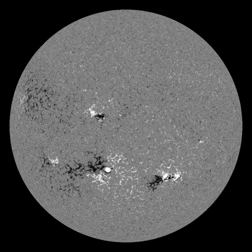 Solar Magnetic Fields