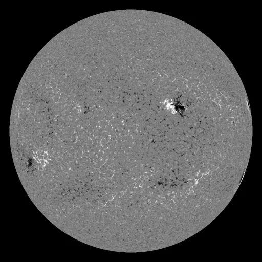 Solar Magnetic Fields
