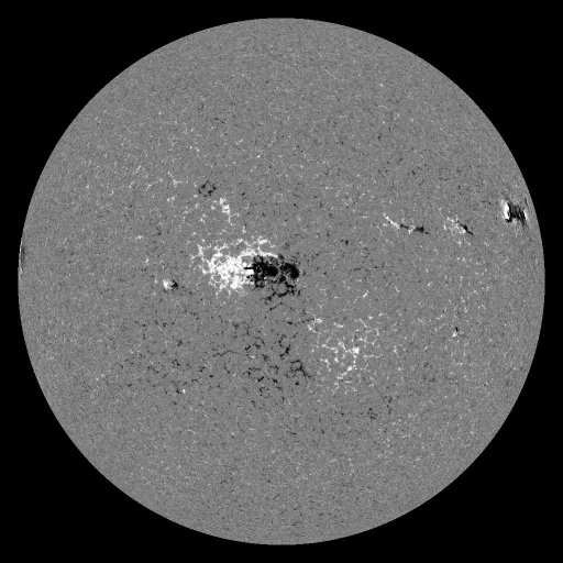 Solar Magnetic Fields