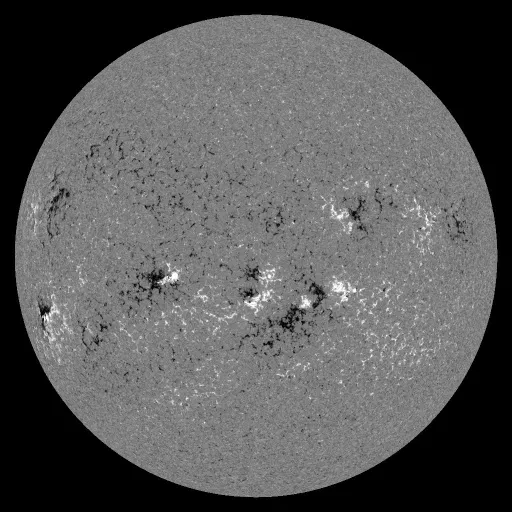 Solar Magnetic Fields