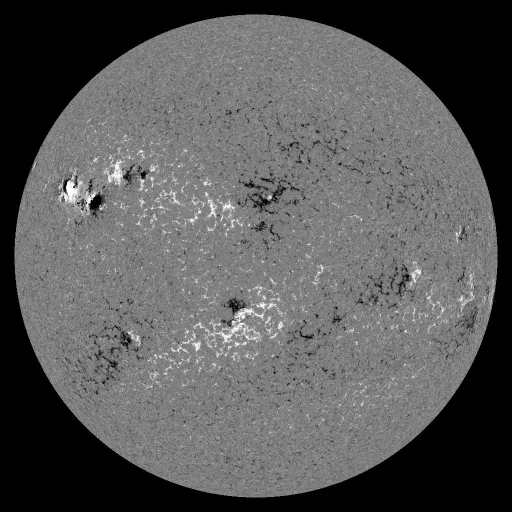 Solar Magnetic Fields
