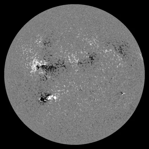 Solar Magnetic Fields