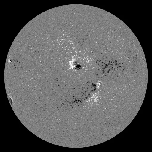 Solar Magnetic Fields