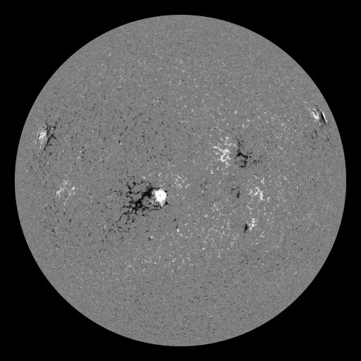 Solar Magnetic Fields